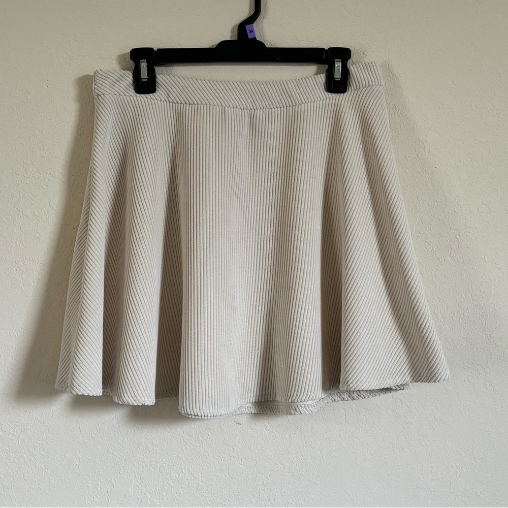 Women’s Beige Corduroy Skirt. Size L